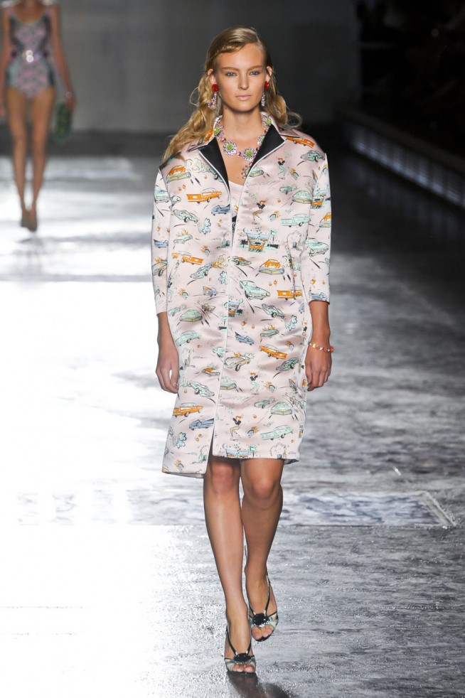 desfile-prada-milao-verao2012rtw-135