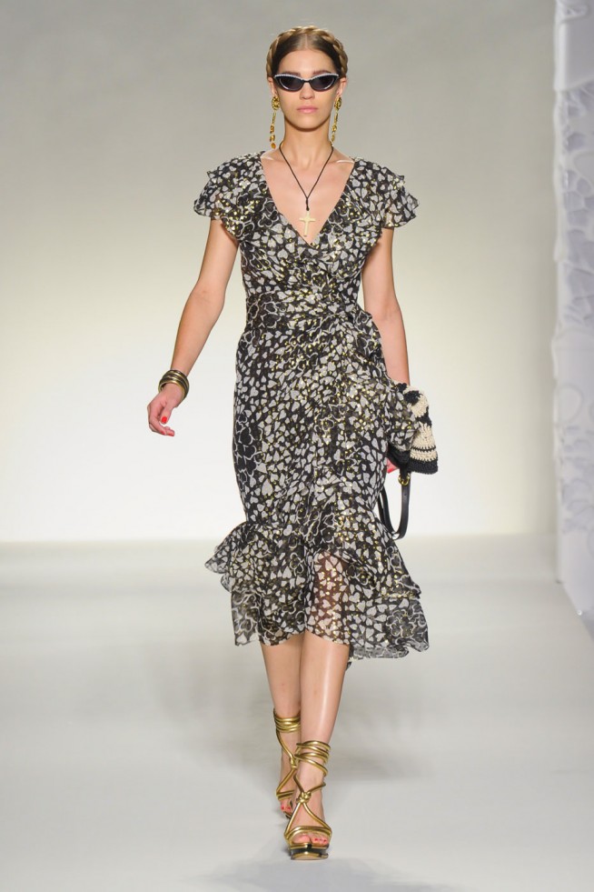 desfile-moschinoi-milao-verao2012rtw-118