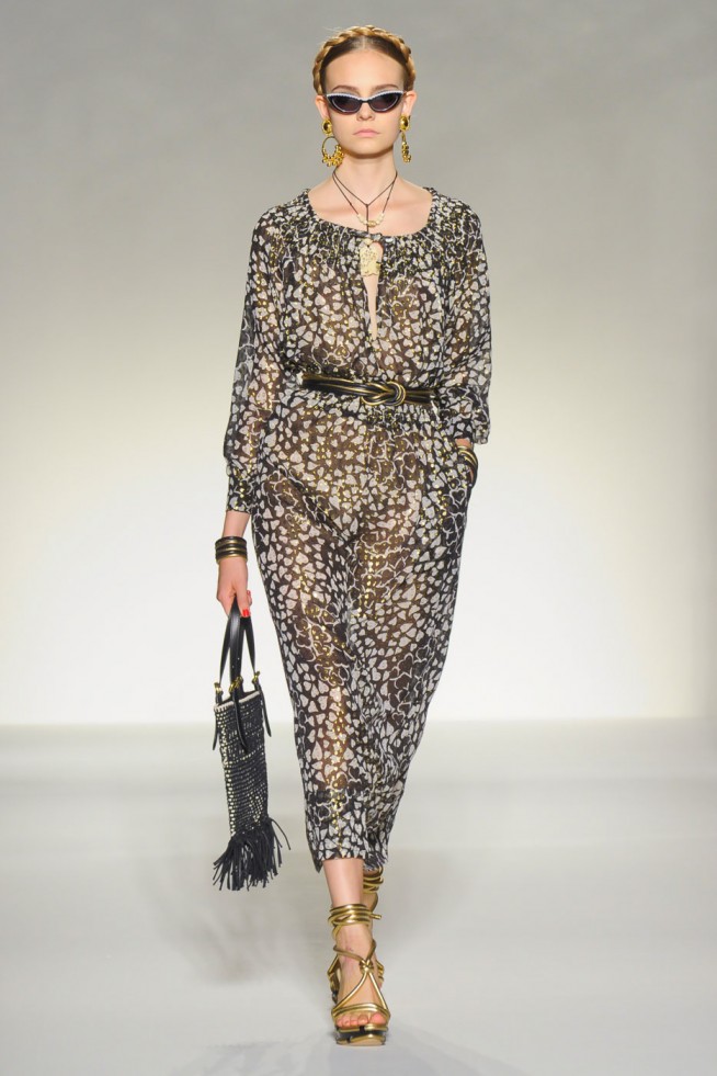 desfile-moschinoi-milao-verao2012rtw-120