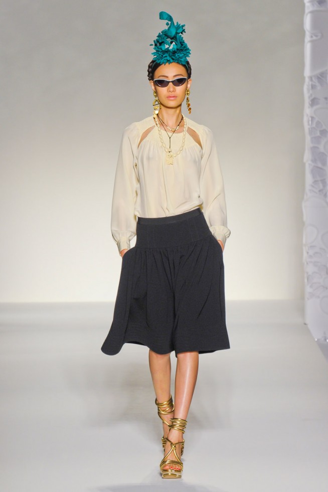 desfile-moschinoi-milao-verao2012rtw-123