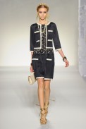 desfile-moschinoi-milao-verao2012rtw-124