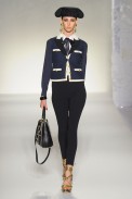 desfile-moschinoi-milao-verao2012rtw-125