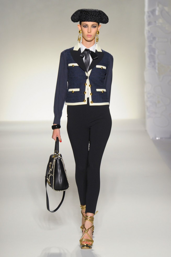 desfile-moschinoi-milao-verao2012rtw-125