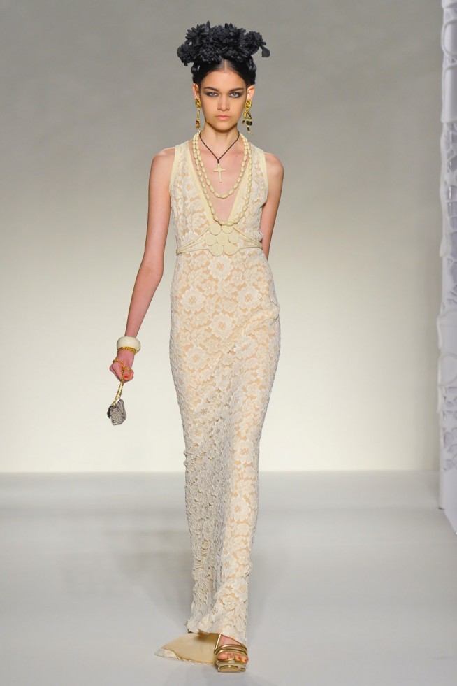 desfile-moschinoi-milao-verao2012rtw-130