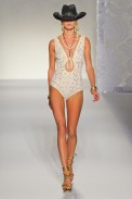 desfile-moschinoi-milao-verao2012rtw-131