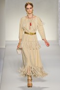 desfile-moschinoi-milao-verao2012rtw-135
