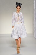 desfile-moschinoi-milao-verao2012rtw-140