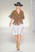 desfile-moschinoi-milao-verao2012rtw-141