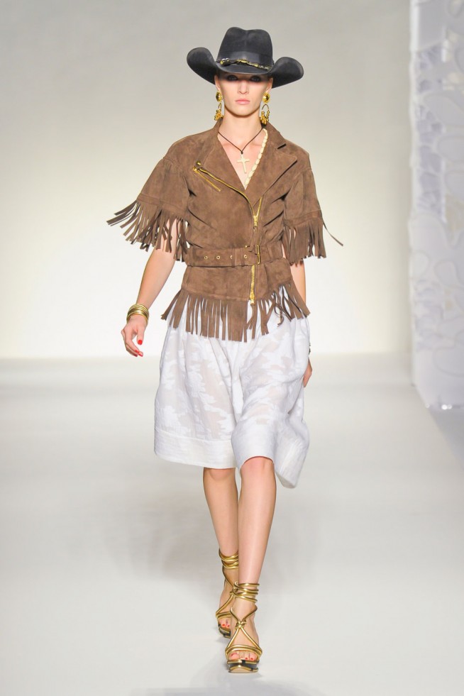 desfile-moschinoi-milao-verao2012rtw-141