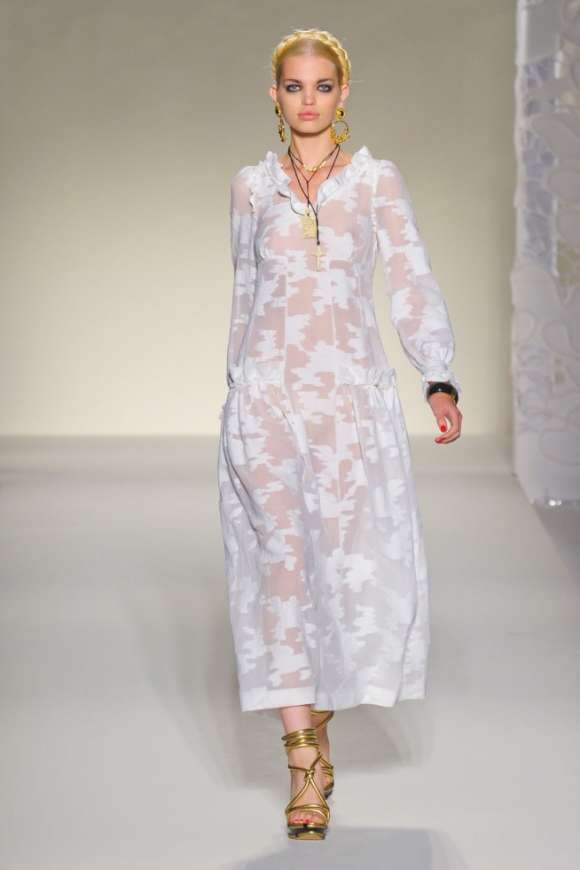 desfile-moschinoi-milao-verao2012rtw-142
