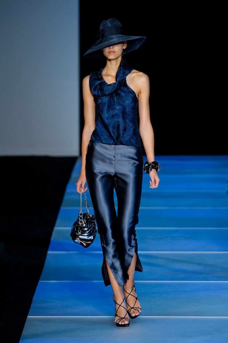 desfile-giorgio-armani-milao-verao2012rtw-122