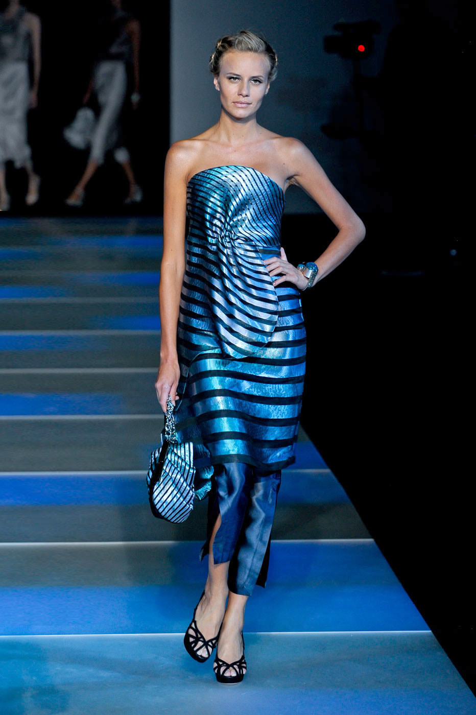 desfile-giorgio-armani-milao-verao2012rtw-136