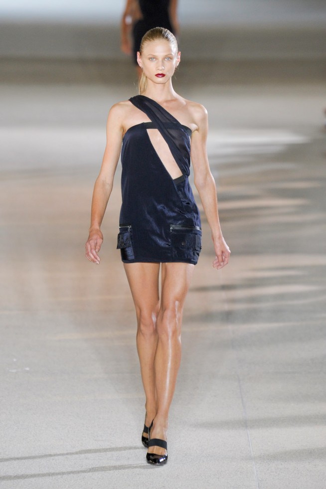 desfile-vaccarello-paris-verao2012rtw-105