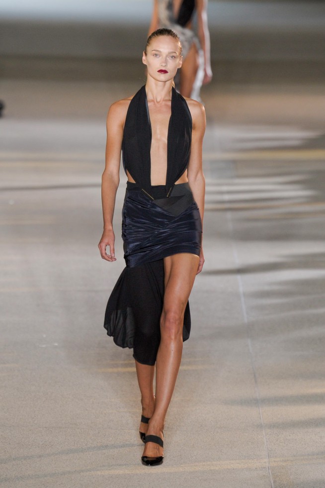 desfile-vaccarello-paris-verao2012rtw-127