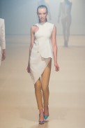 desfile-mugler-paris-verao2012rtw-106