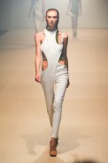 desfile-mugler-paris-verao2012rtw-118
