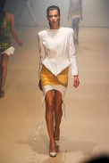 desfile-mugler-paris-verao2012rtw-120