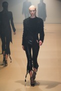 desfile-mugler-paris-verao2012rtw-131