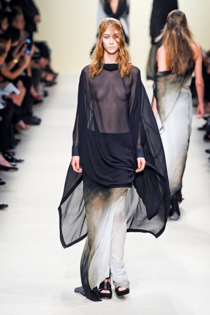 desfile-ann-demeulemeester-paris-verao2012rtw-125