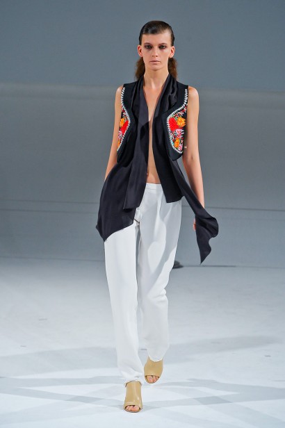 desfile-chalayan-paris-verao2012rtw-147
