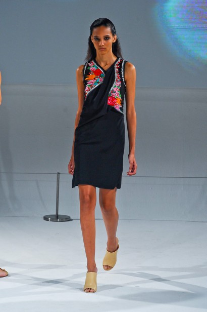 desfile-chalayan-paris-verao2012rtw-148