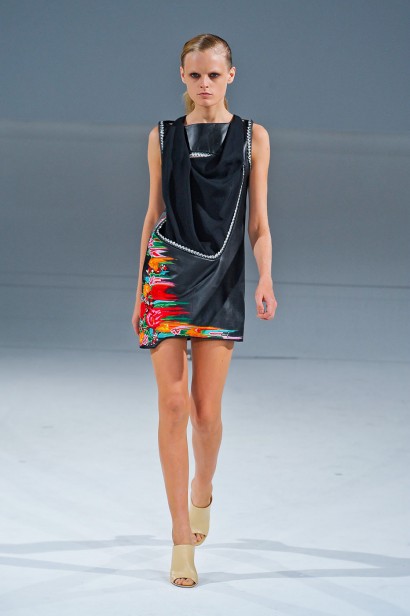 desfile-chalayan-paris-verao2012rtw-149