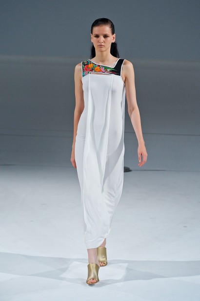 desfile-chalayan-paris-verao2012rtw-150