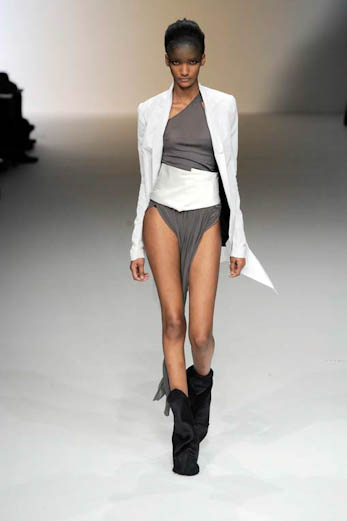 ows_ss10_092