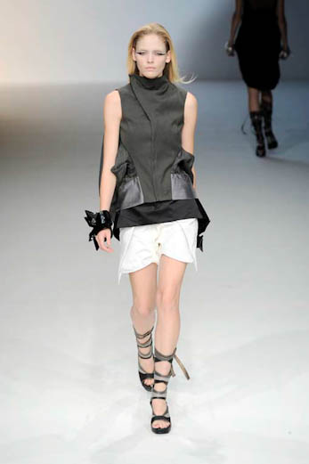 ows_ss10_125