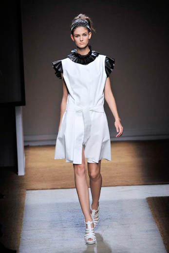 ysl_ss10_049