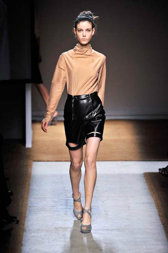 ysl_ss10_107