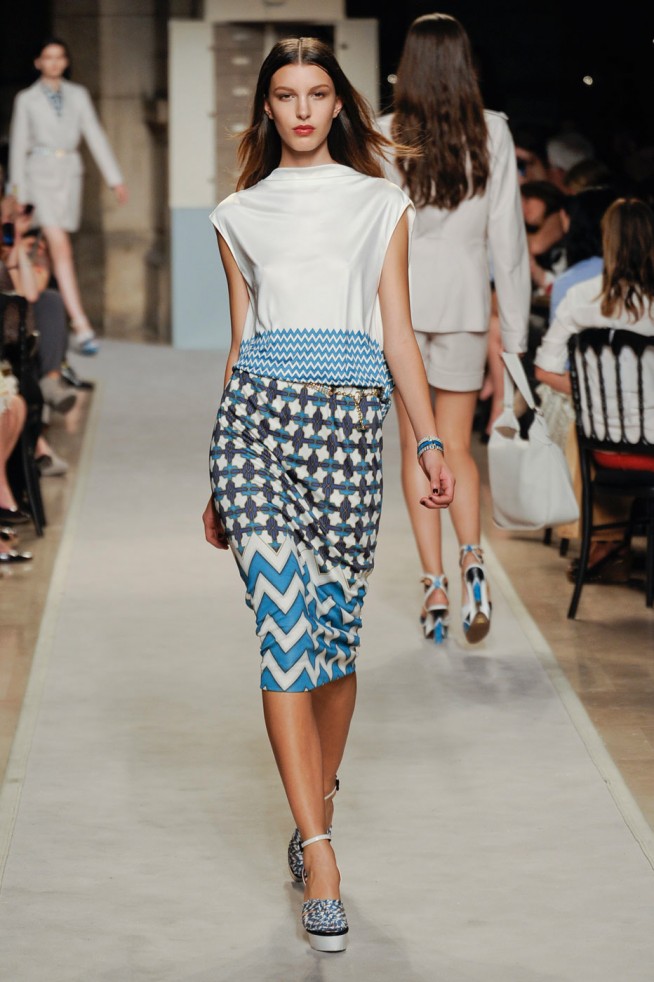 desfile-loewe-paris-verao2012rtw-102