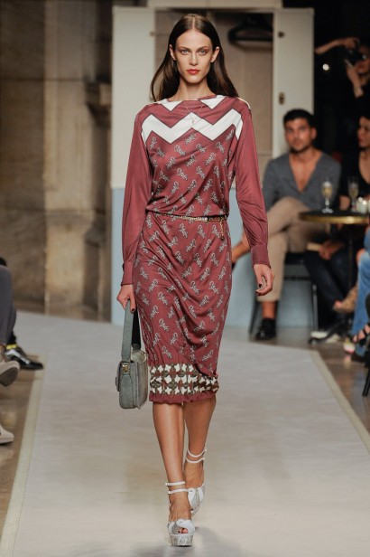 desfile-loewe-paris-verao2012rtw-105