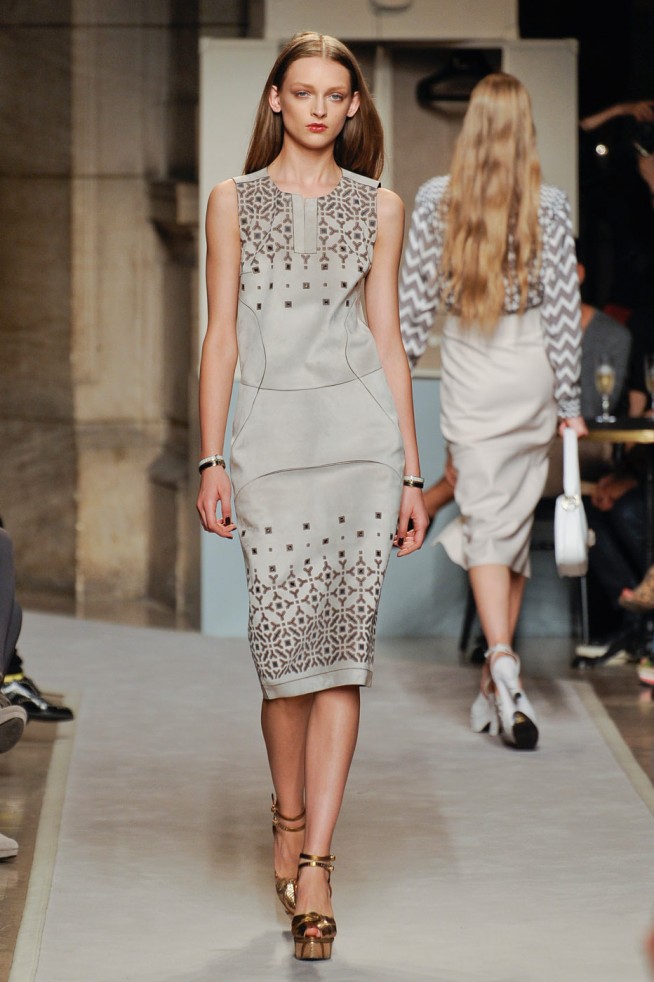 desfile-loewe-paris-verao2012rtw-106