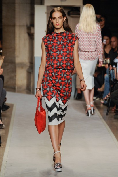 desfile-loewe-paris-verao2012rtw-112