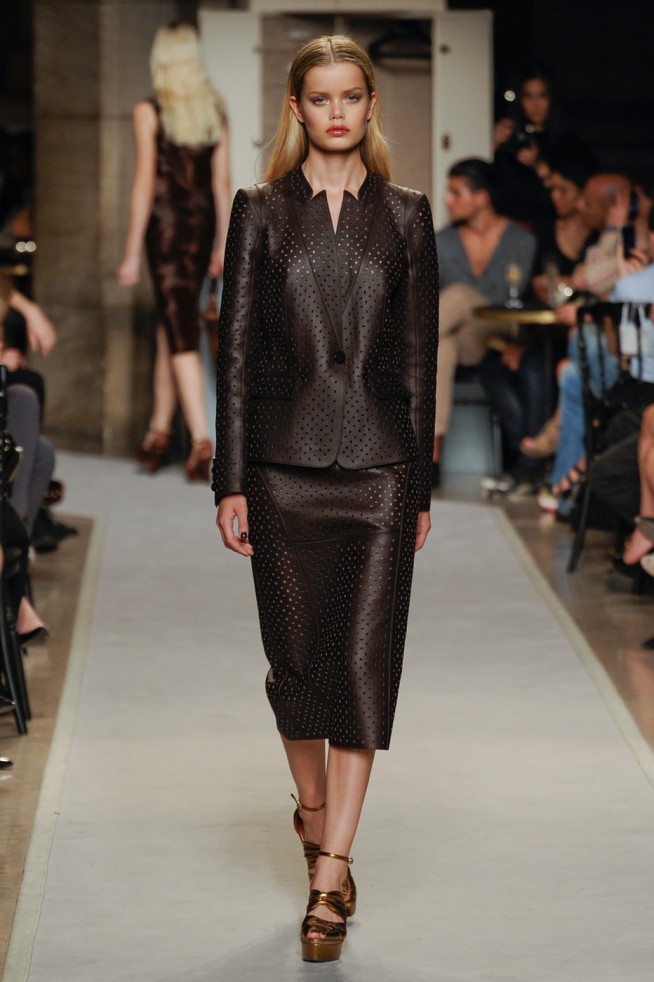 desfile-loewe-paris-verao2012rtw-117