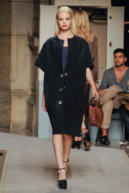 desfile-loewe-paris-verao2012rtw-120