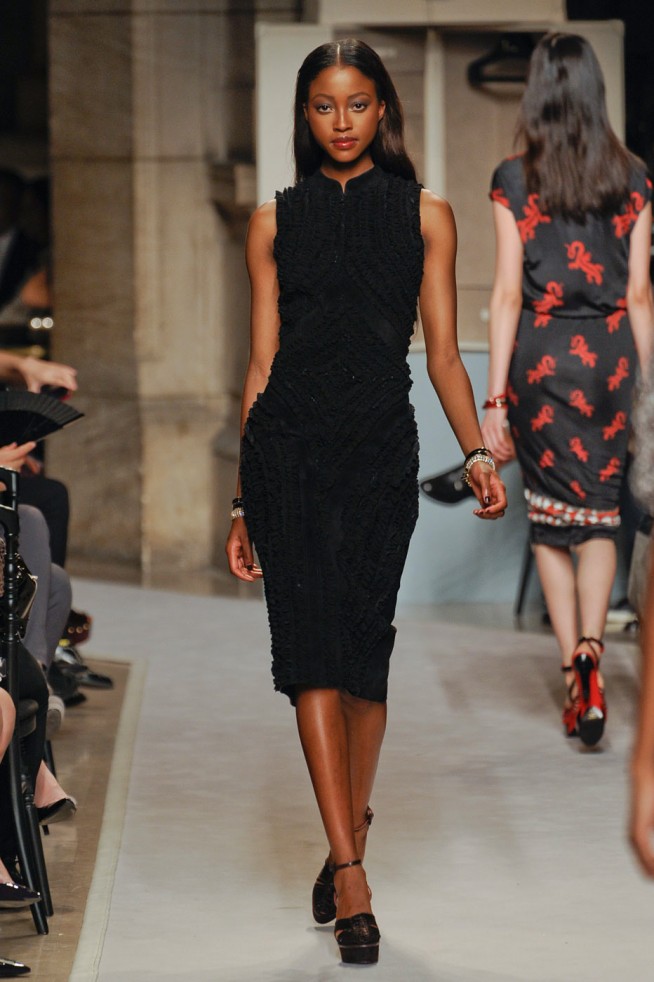 desfile-loewe-paris-verao2012rtw-126