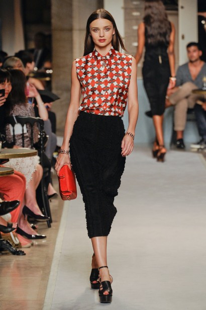 desfile-loewe-paris-verao2012rtw-128