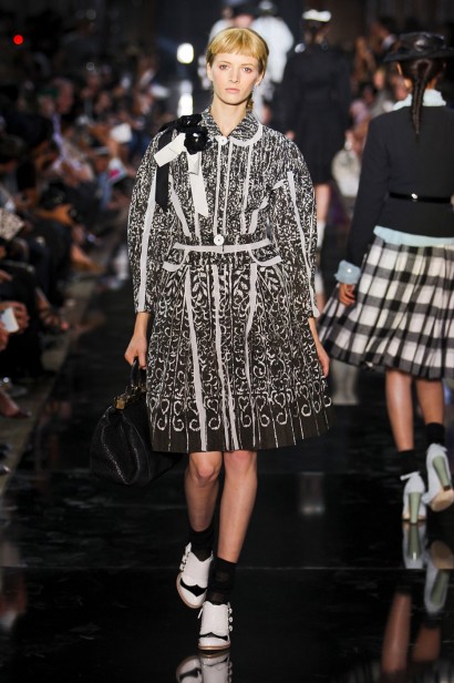desfile-john-galliano-paris-verao2012rtw-104