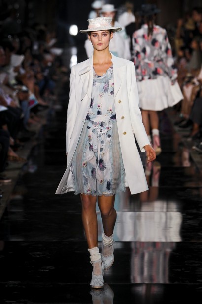 desfile-john-galliano-paris-verao2012rtw-109