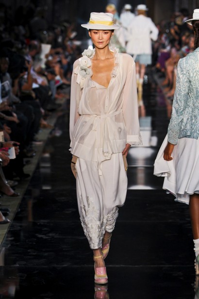 desfile-john-galliano-paris-verao2012rtw-112