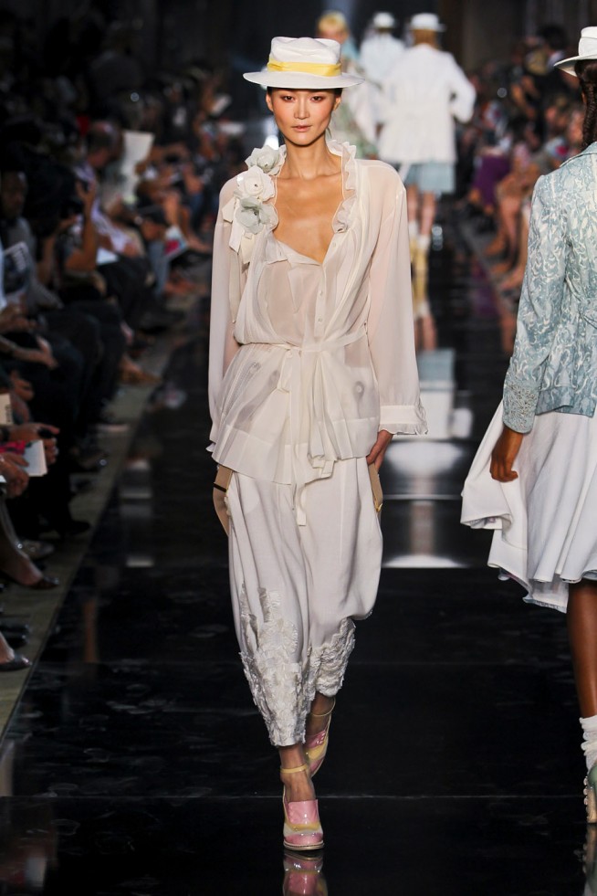 desfile-john-galliano-paris-verao2012rtw-112