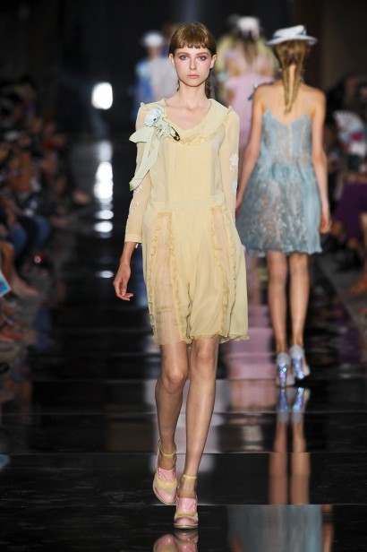 desfile-john-galliano-paris-verao2012rtw-122