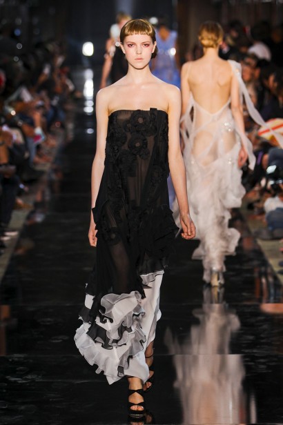 desfile-john-galliano-paris-verao2012rtw-127