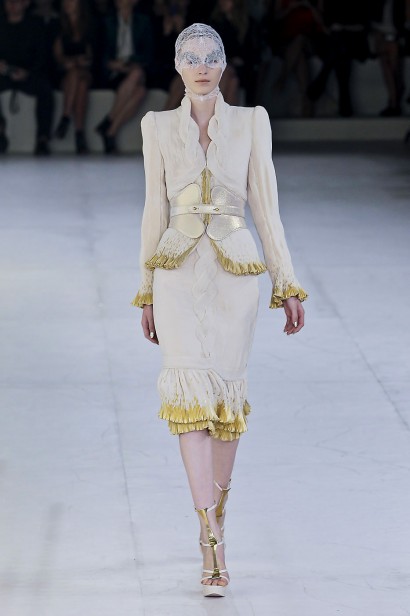 desfile-alexandermcqueen-paris-verao2012rtw-100