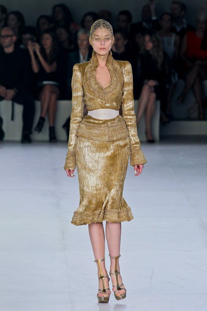desfile-alexandermcqueen-paris-verao2012rtw-104