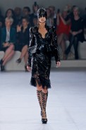 desfile-alexandermcqueen-paris-verao2012rtw-119