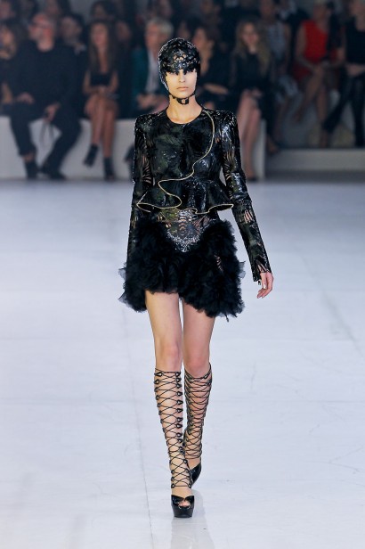 desfile-alexandermcqueen-paris-verao2012rtw-120