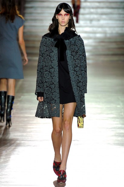 desfle-miumiu-paris-verao2012-113